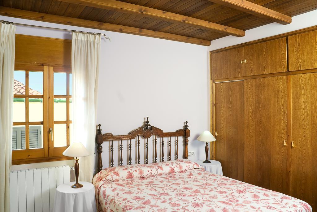 Can Garriga II I III Apartment การ์ริเกญา ภายนอก รูปภาพ
