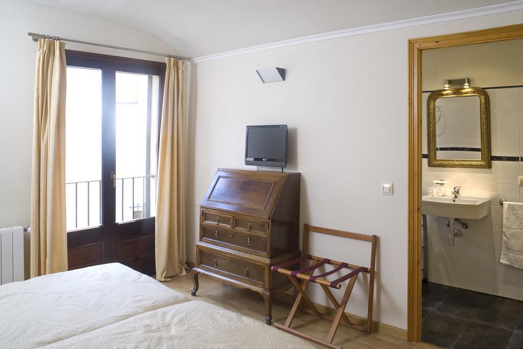 Can Garriga II I III Apartment การ์ริเกญา ภายนอก รูปภาพ