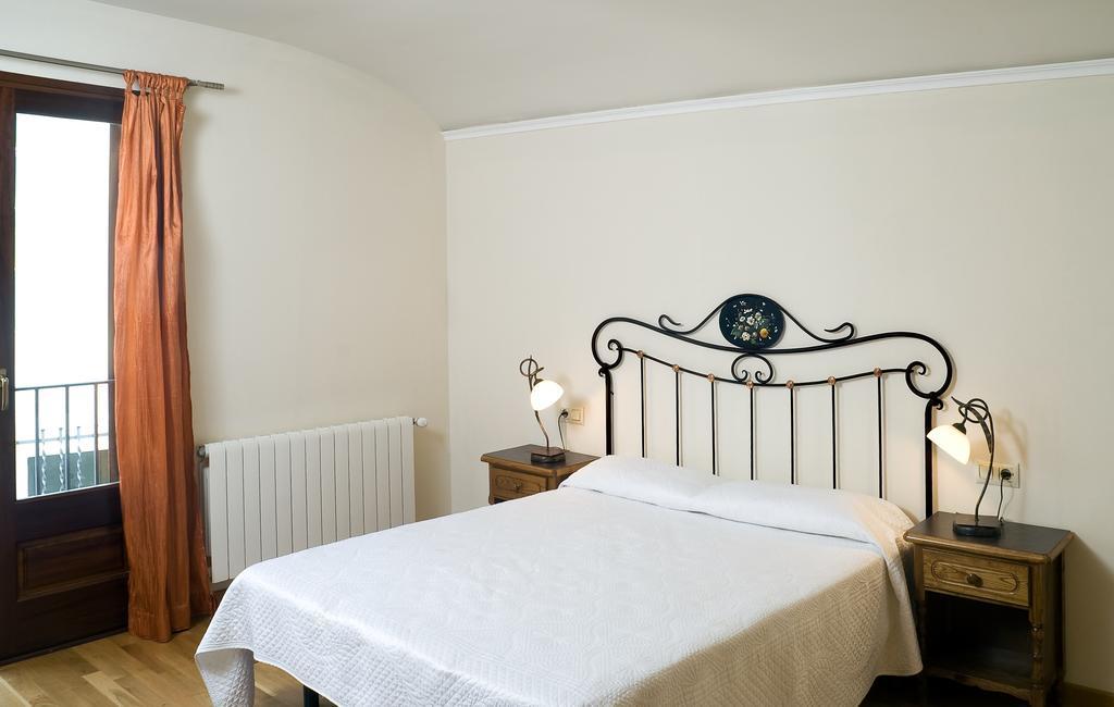 Can Garriga II I III Apartment การ์ริเกญา ภายนอก รูปภาพ