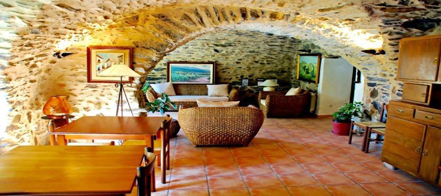 Can Garriga II I III Apartment การ์ริเกญา ภายนอก รูปภาพ