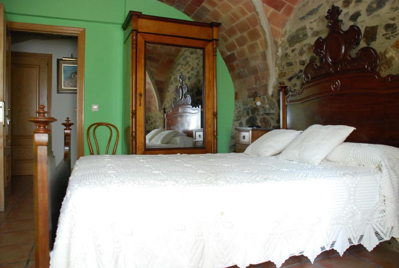 Can Garriga II I III Apartment การ์ริเกญา ภายนอก รูปภาพ